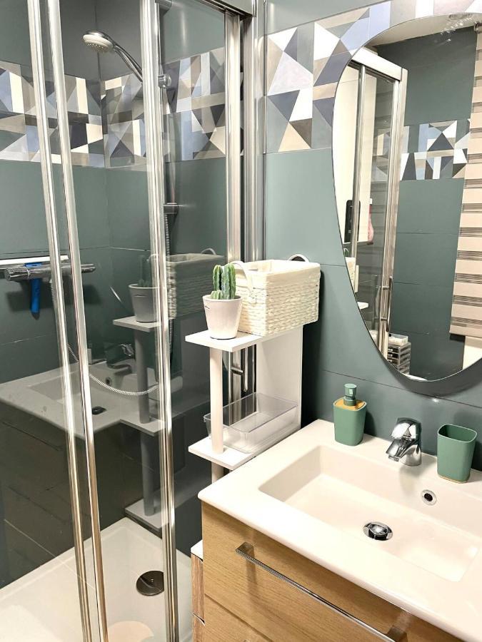 Petit Cocon Au Coeur D'Annecy Apartment Bagian luar foto